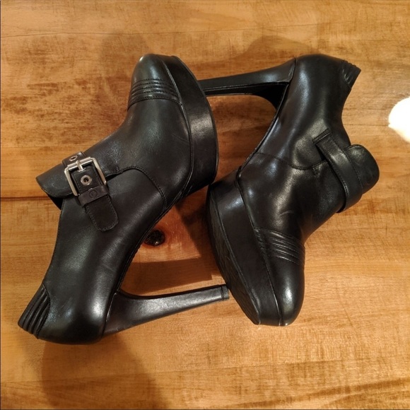 Rockport Adiprene Adidas Janae Quilted booties
10 - Picture 2 of 9